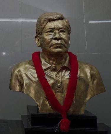 253fb356 fc16 4517 a816 7f50c8cb3ca8